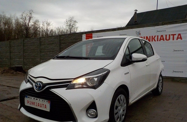 Toyota Yaris cena 26900 przebieg: 133543, rok produkcji 2016 z Pszów małe 277
